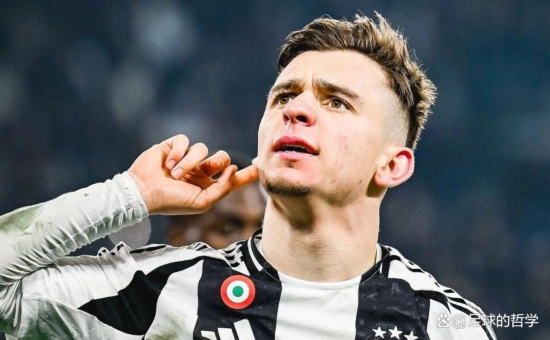 佛罗伦萨球员备战关键战役，迎难而上