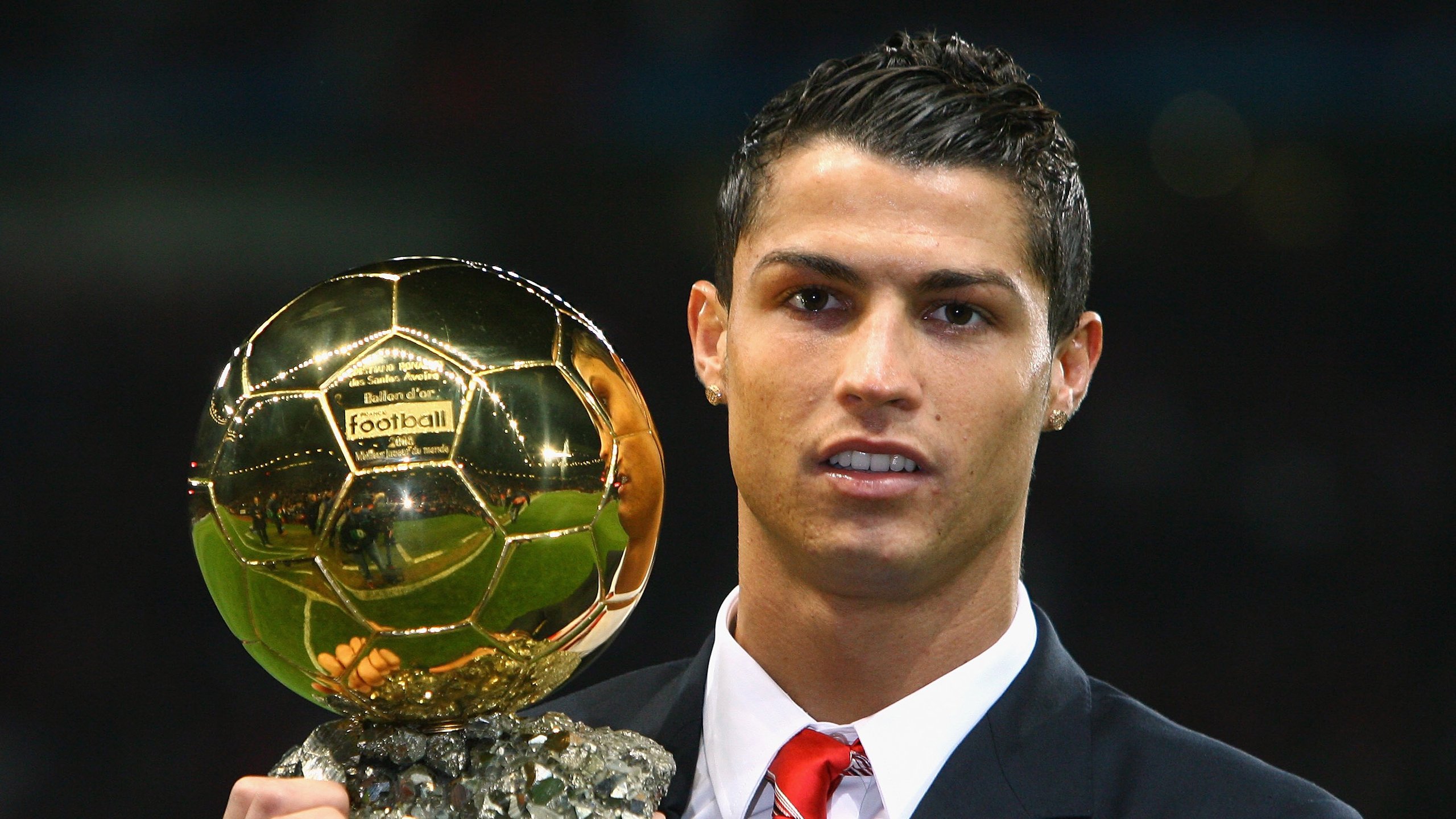 马刺斩落湖人，哈利伯顿在年度焦点之战接管比赛