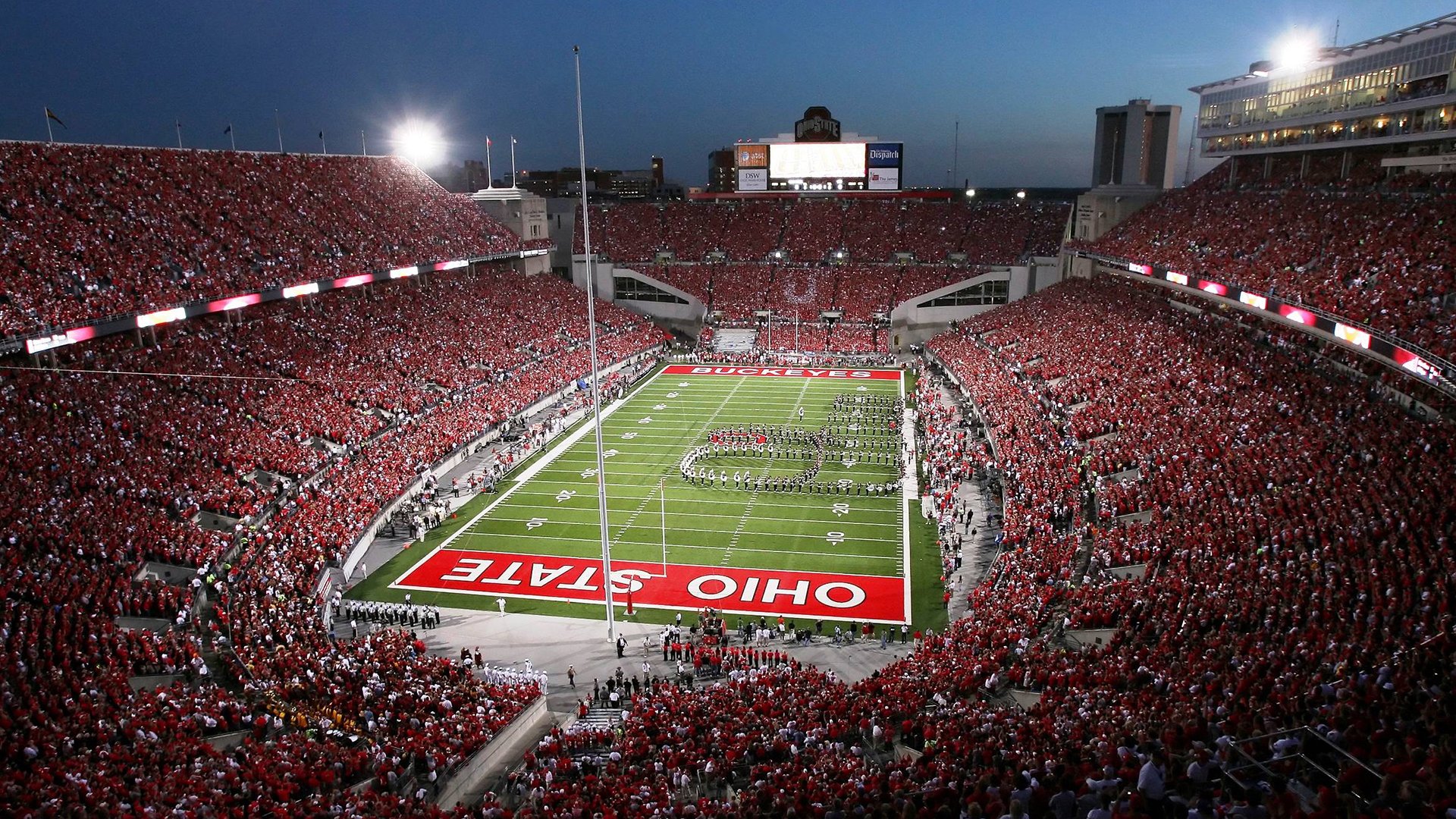 世界杯之夜,姆巴佩闪电击碎悬念,美加墨见证新王诞生